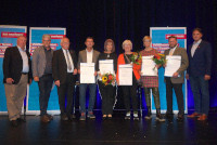 HWK-Vizepräsident Christian Sendelbeck (r.), stv. KHM Heinz Hufnagel, KHS-Geschäftsführer Thomas Mörtel &amp; KHM Konrad Ammon gratulierten Hans Kolb, Dagmar Tischer, Brigitte Schmälzlein, Karin Kiesel-Reichel &amp; Gerhard Meyer (v.l.) zum Goldenen Meisterbrief